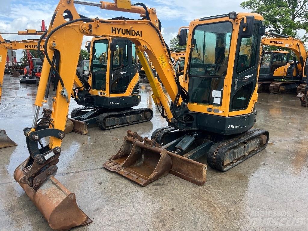 Hyundai R25Z-9 AK Miniekskavaatorid < 7 t
