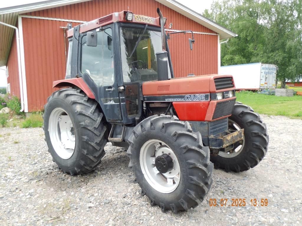 Case IH 685 XL Traktorid