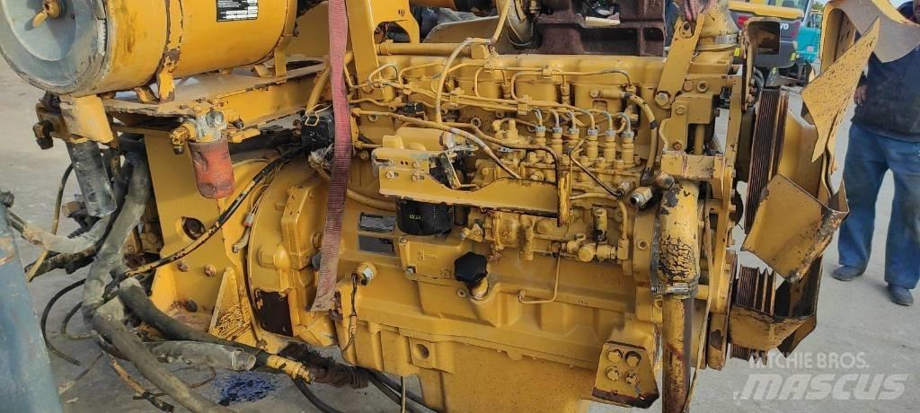 John Deere 6081 AF Mootorid