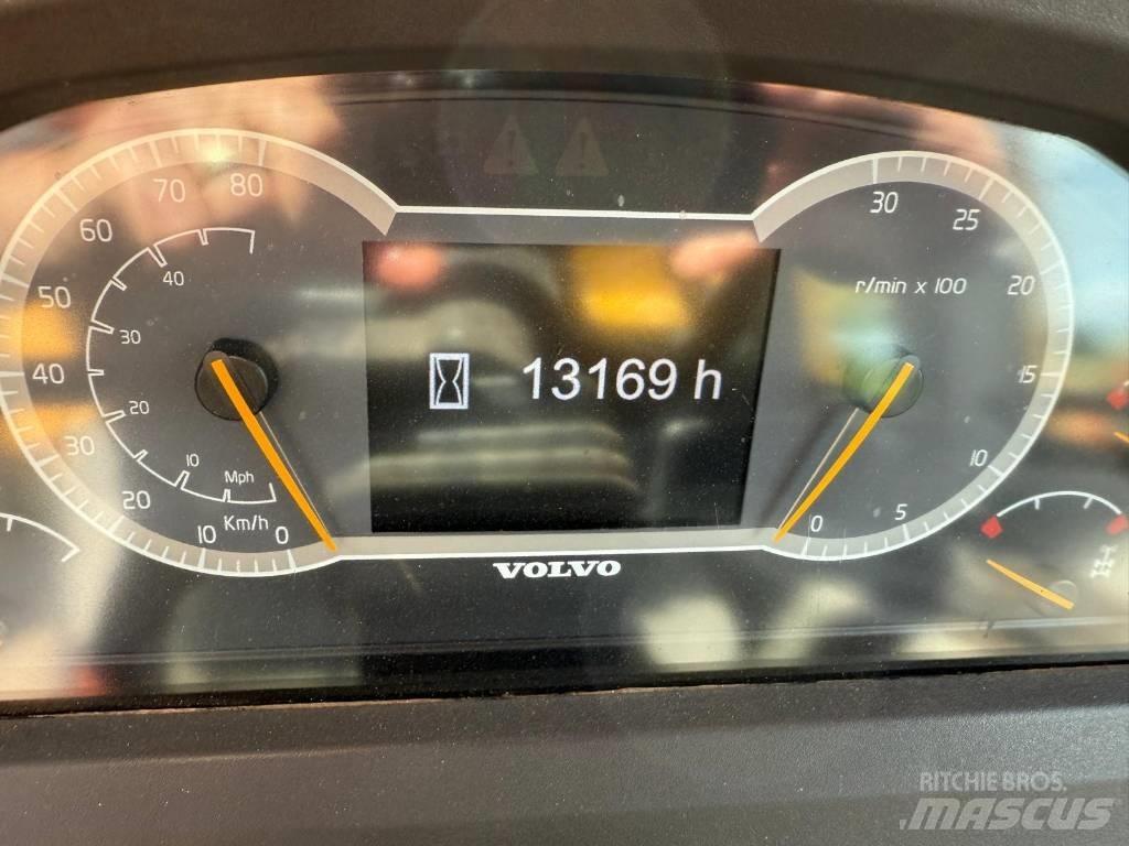 Volvo A 30 G Liigendraamiga pinnaseveokid