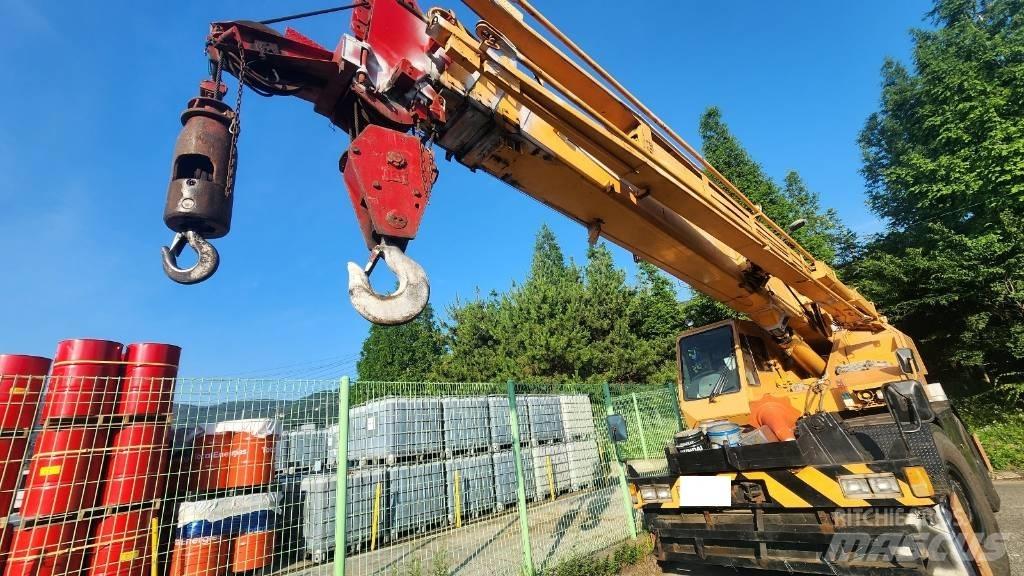 Tadano TR 250 M-6 Raske maastiku tõstukid