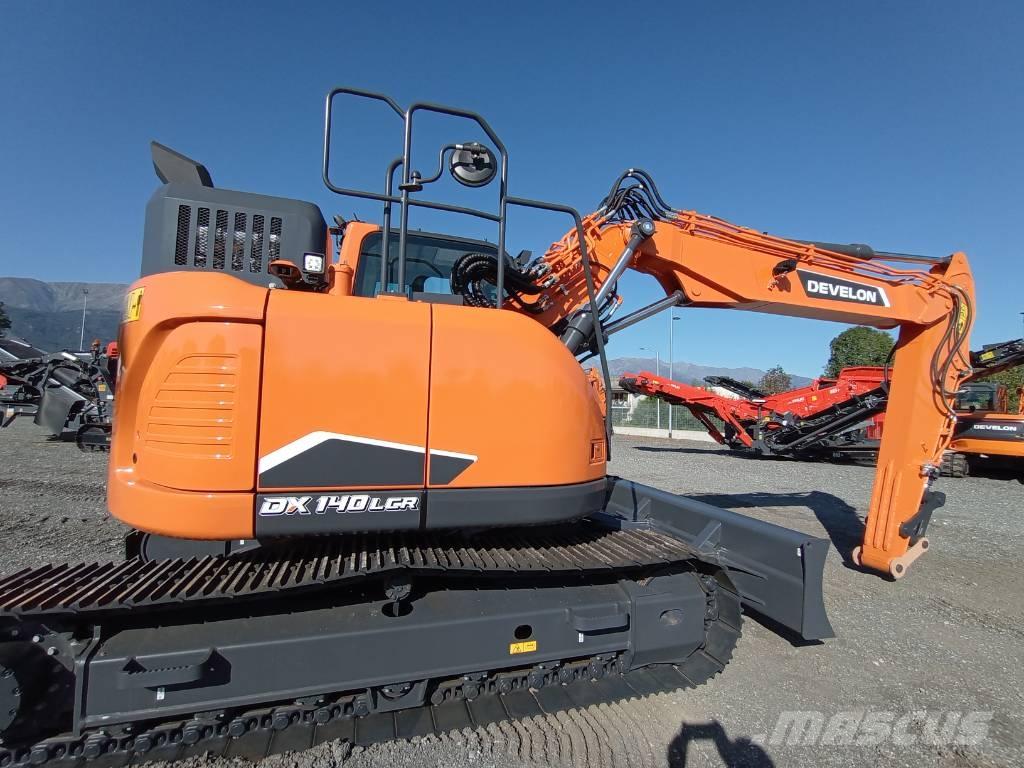 Develon DX 140 LCR-7 Roomikekskavaatorid