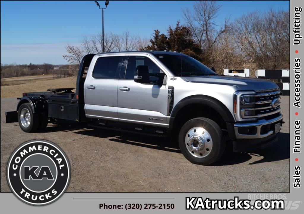 Ford F 550 SD Lariat Raamautod