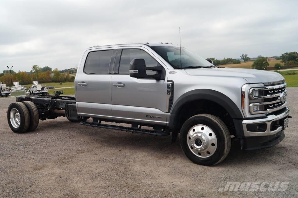Ford F 550 SD Lariat Raamautod