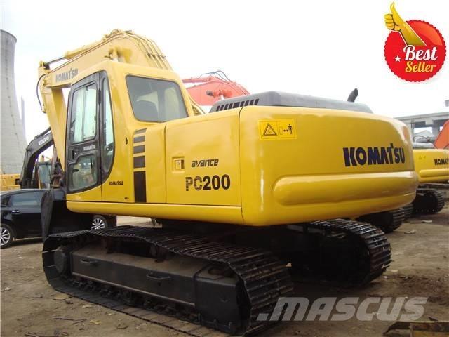 Komatsu PC 200 Roomikekskavaatorid