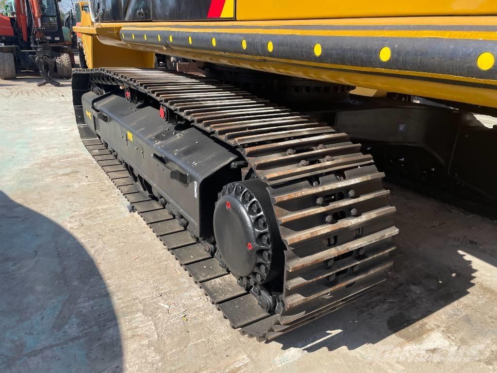 CAT 330 D Roomikekskavaatorid