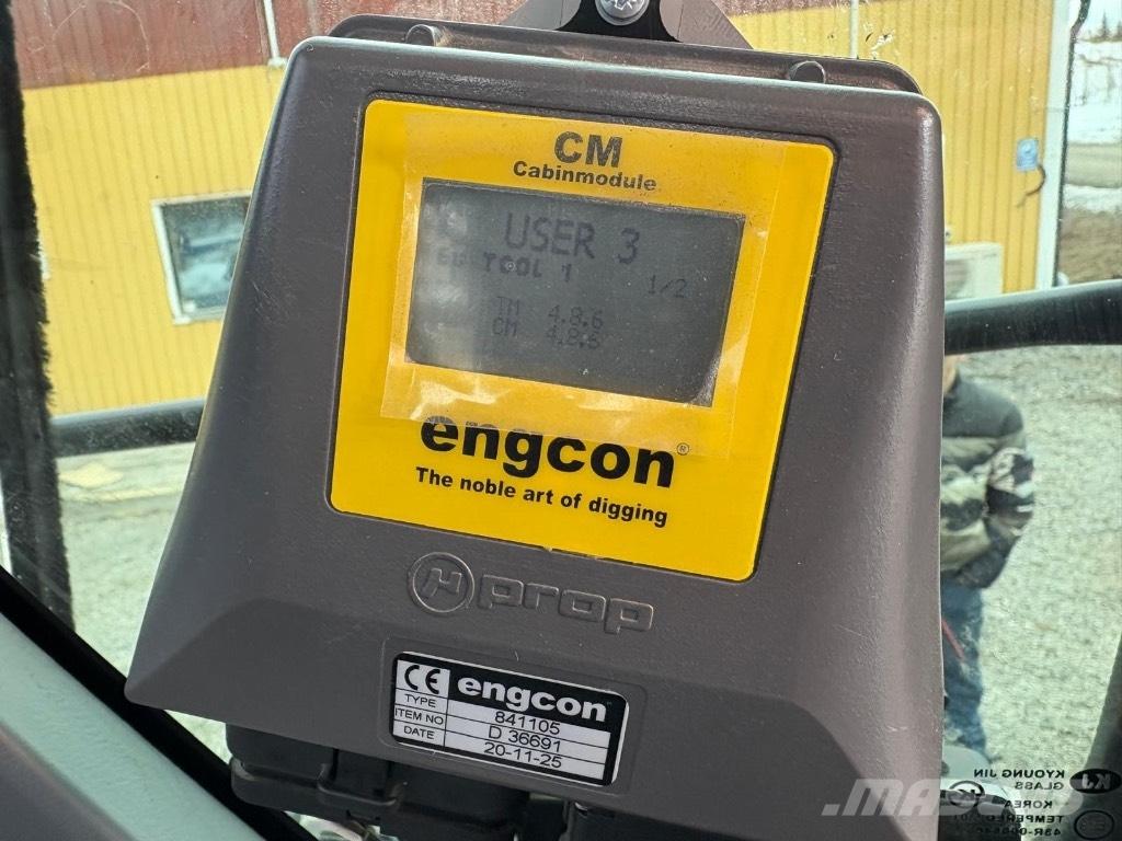 Doosan DX 255 LC-7 Roomikekskavaatorid