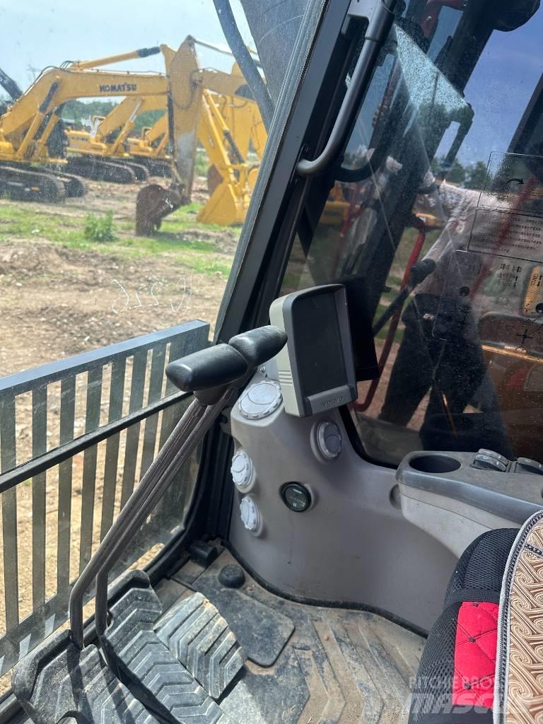 Volvo EC250D Roomikekskavaatorid