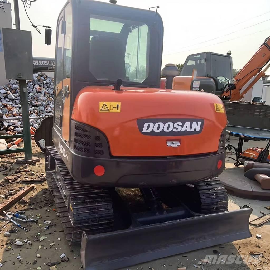 Doosan DH 60 Miniekskavaatorid < 7 t