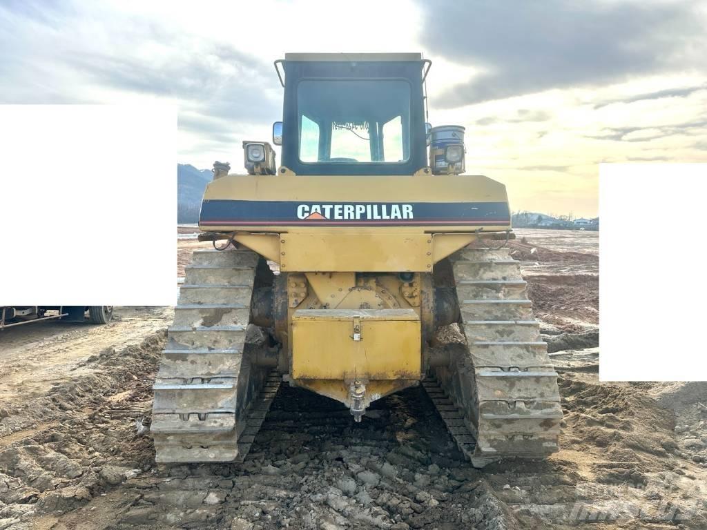 CAT D 6 H LGP Buldooserid