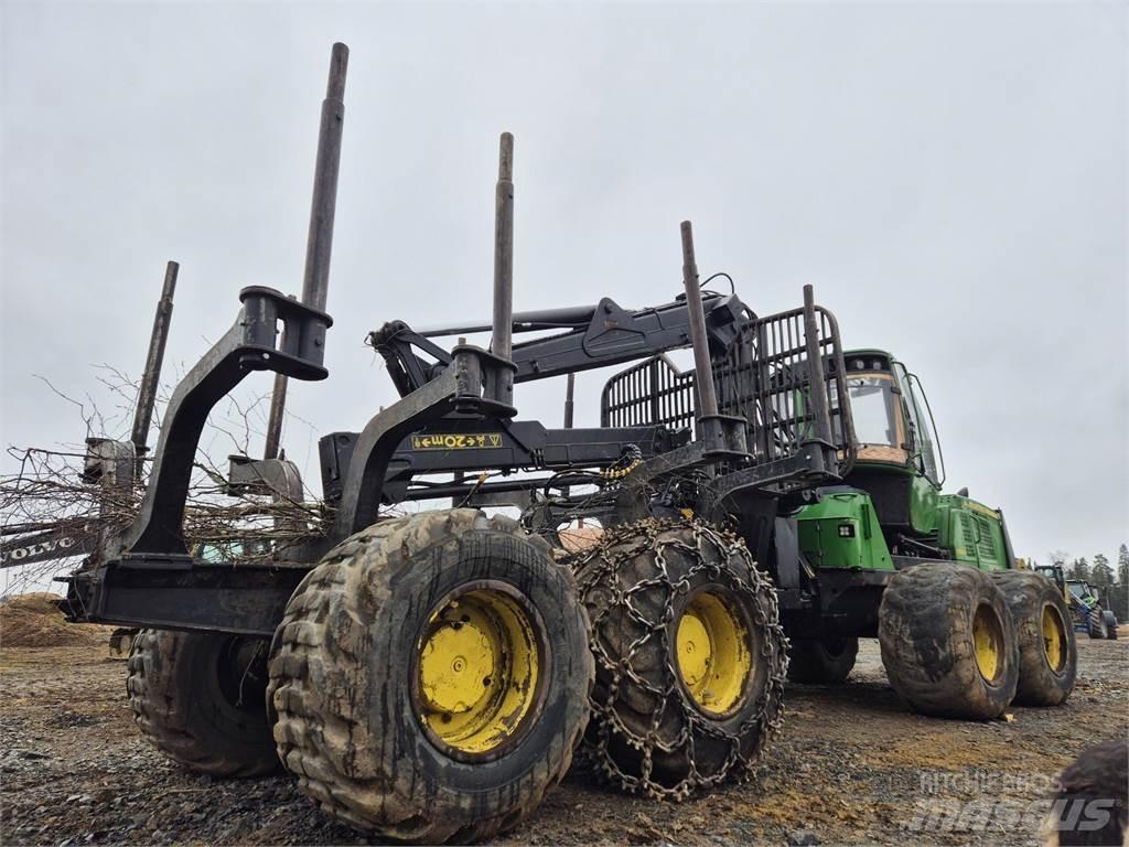 John Deere 1210E Forwarderid