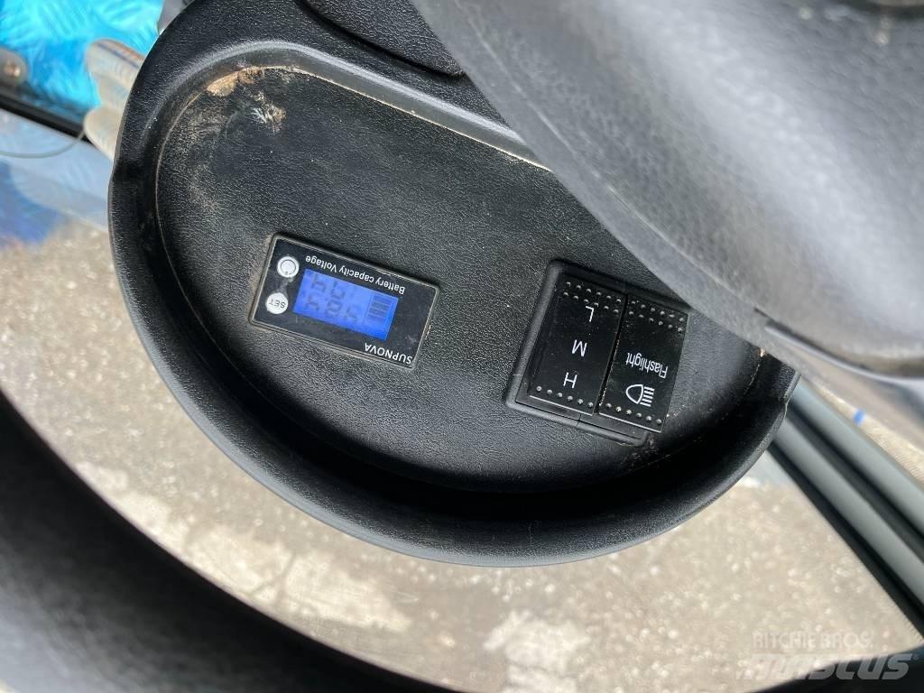  Sweepmec SM3000-Pro Tänavapuhastusmasinad