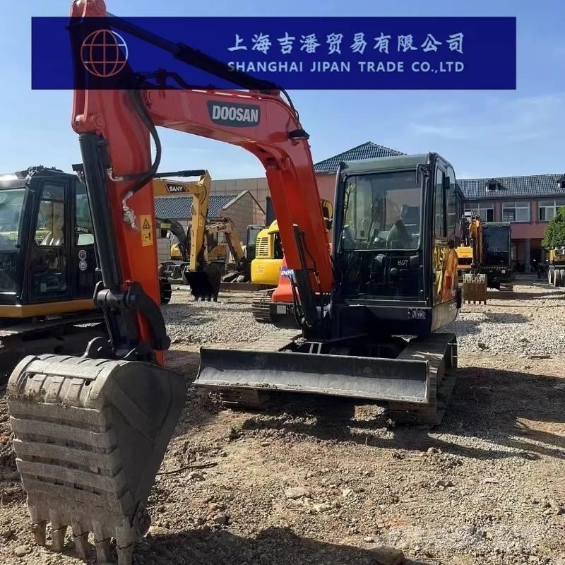 Doosan DX 60 Miniekskavaatorid < 7 t