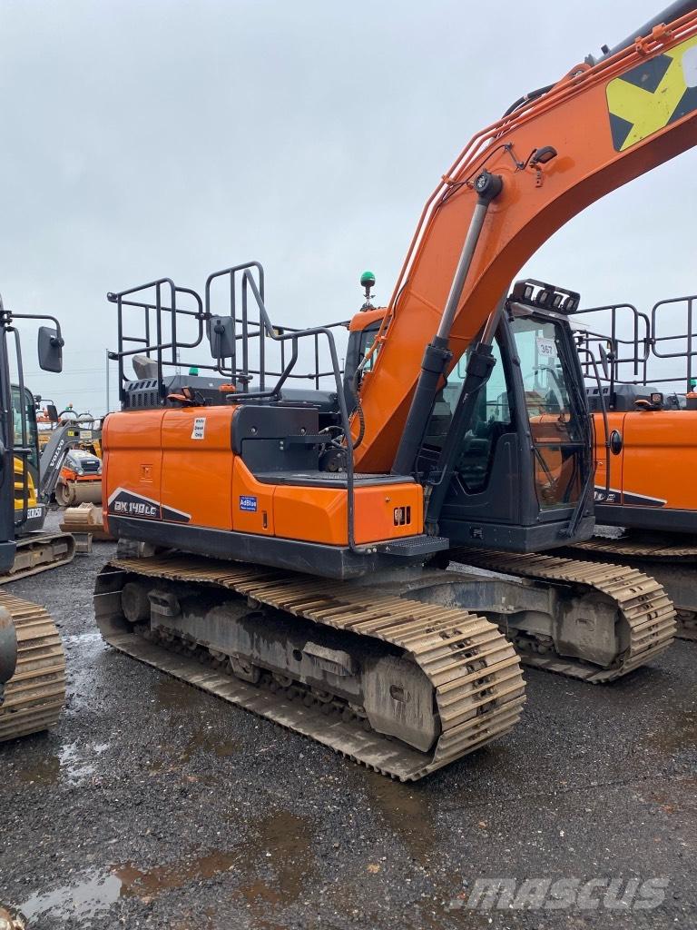 Doosan DX 140 LC Roomikekskavaatorid