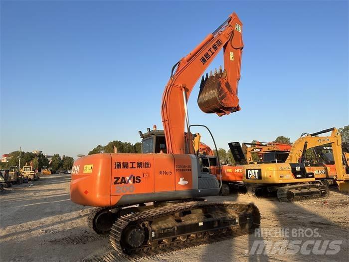 Hitachi ZX 200-6 Roomikekskavaatorid