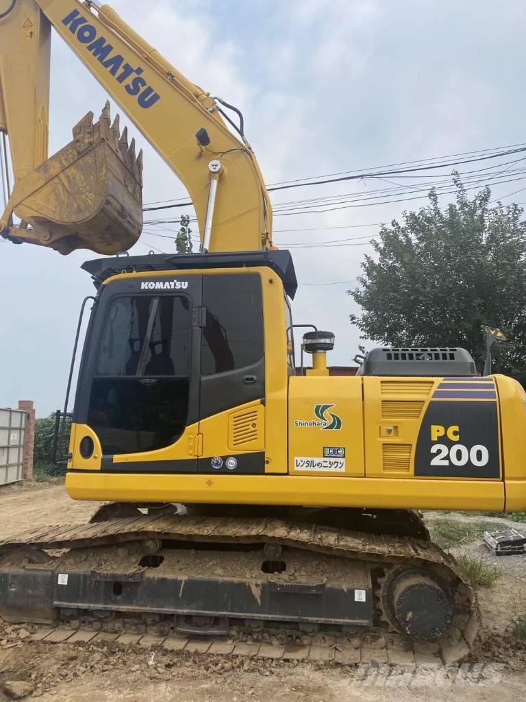 Komatsu pc200-8 Roomikekskavaatorid