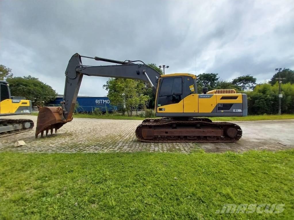 Volvo EC 220 DL Roomikekskavaatorid