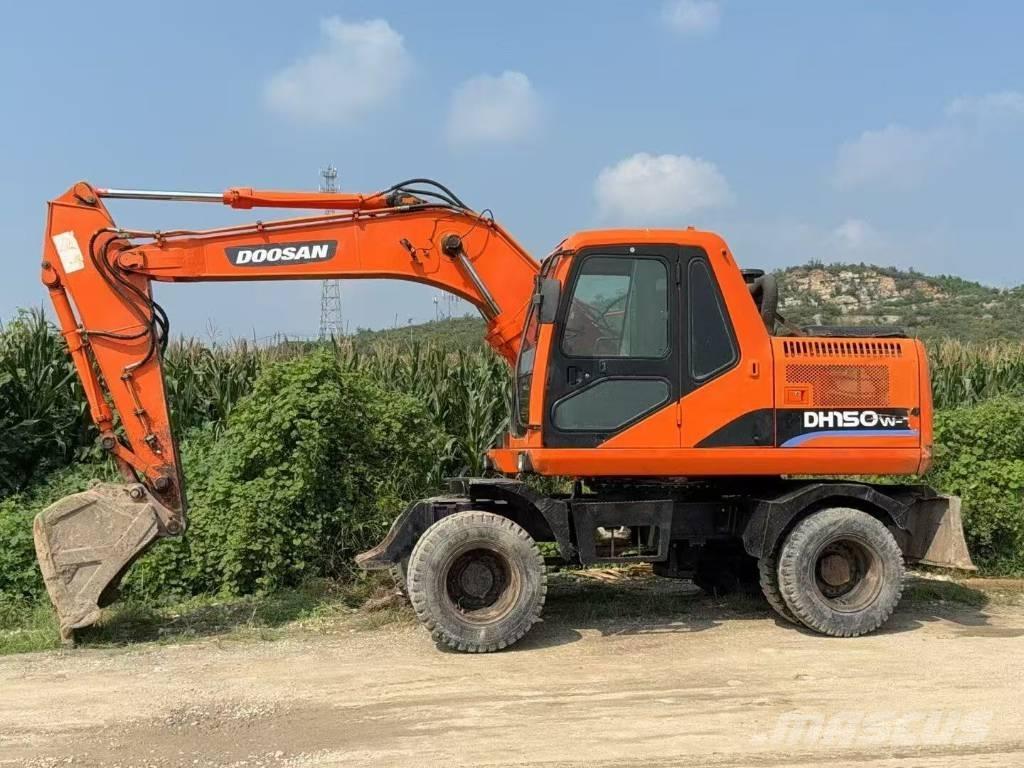 Doosan DH 150 W-7 Roomikekskavaatorid