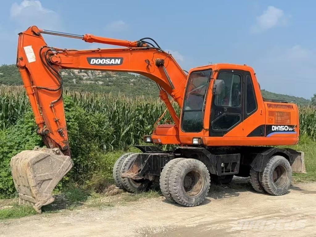 Doosan DH 150 W-7 Roomikekskavaatorid