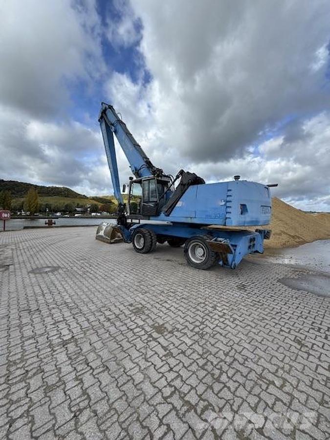 Fuchs MHL360 Rataslaadurid