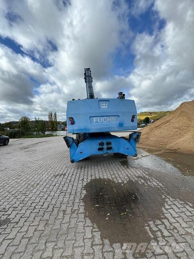 Fuchs MHL360 Rataslaadurid