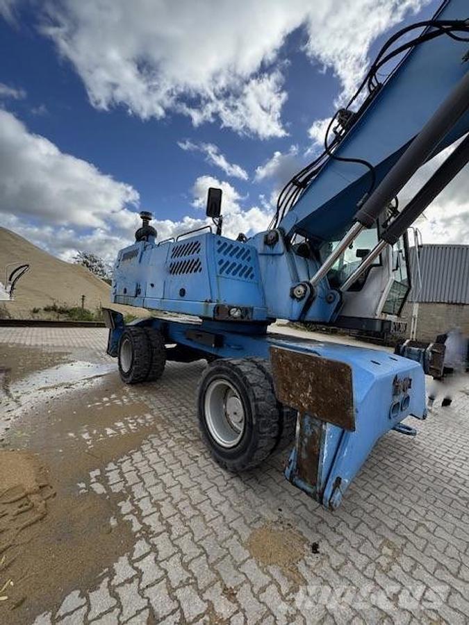 Fuchs MHL360 Rataslaadurid