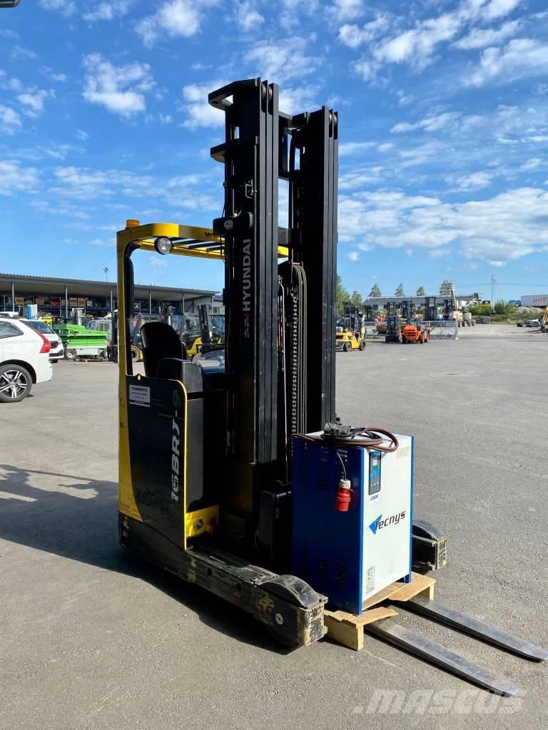 Hyundai 16BRJ-9 Lükandmastiga tõstukid