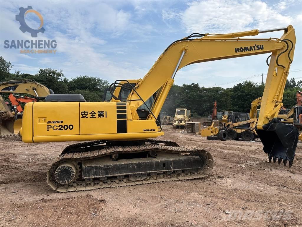 Komatsu PC 200-6 Crawler excavators