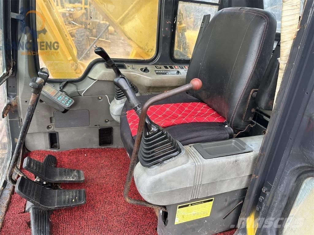 Komatsu PC 200-6 Crawler excavators