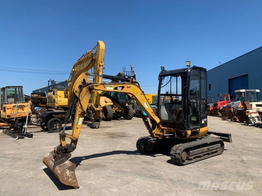 CAT 302.7 D CR Miniekskavaatorid < 7 t