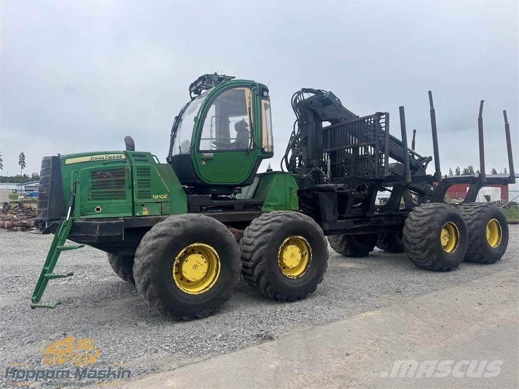 John Deere 1910E Forwarderid