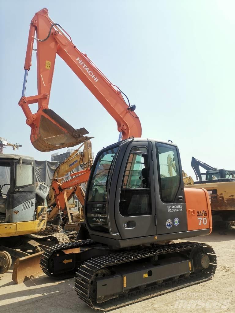 Hitachi ZX 70 Roomikekskavaatorid