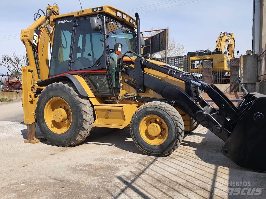 CAT 442 D 4x4 Ekskavaatorlaadurid