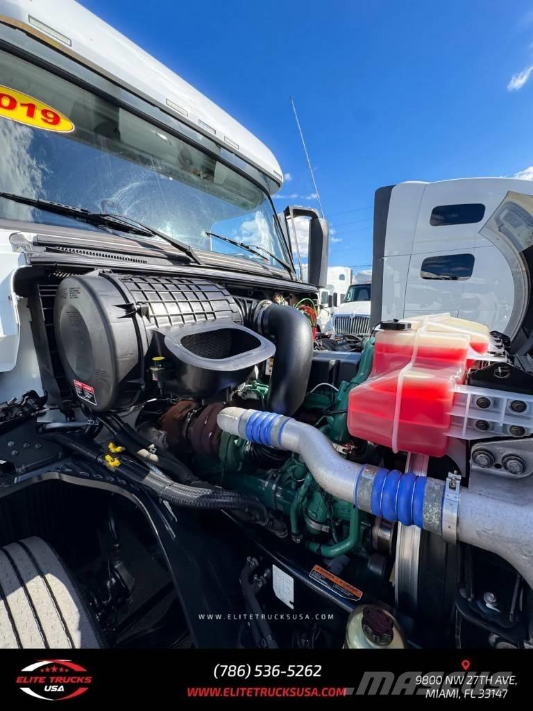 Volvo Commercial VNL Sadulveokid