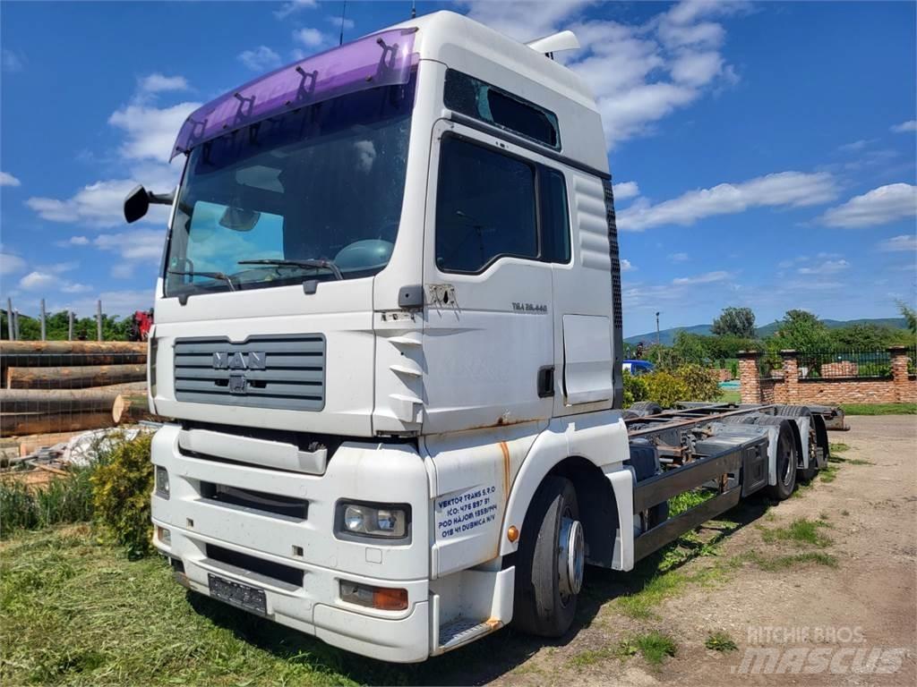 MAN TGA 26.440 6X2 Raamautod