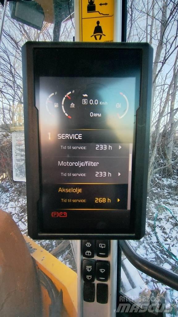 Volvo SD 160 B Pneumorehvidega rullid