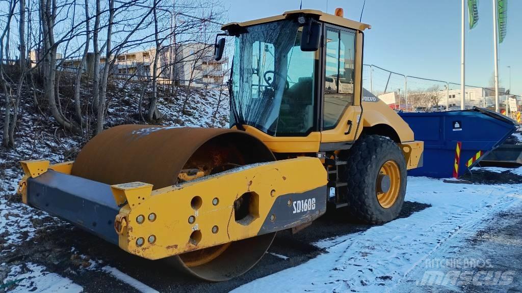 Volvo SD 160 B Pneumorehvidega rullid