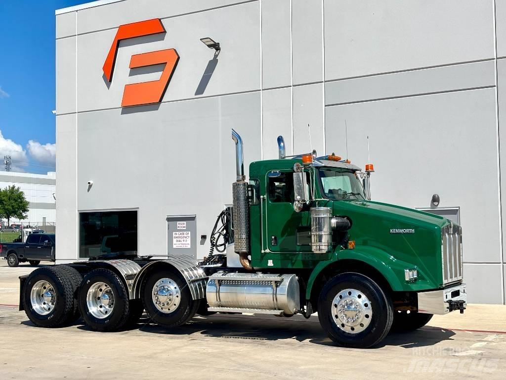 Kenworth T 800 Sadulveokid