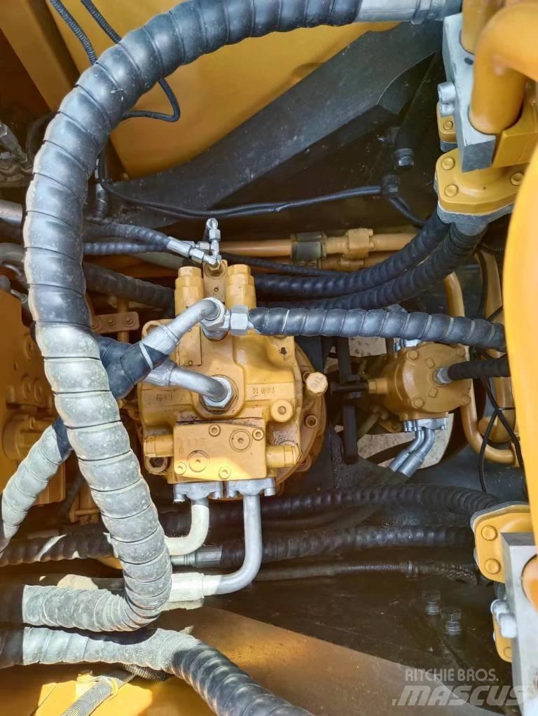 Sany SY 235 Väikeekskavaatorid 7t-12t