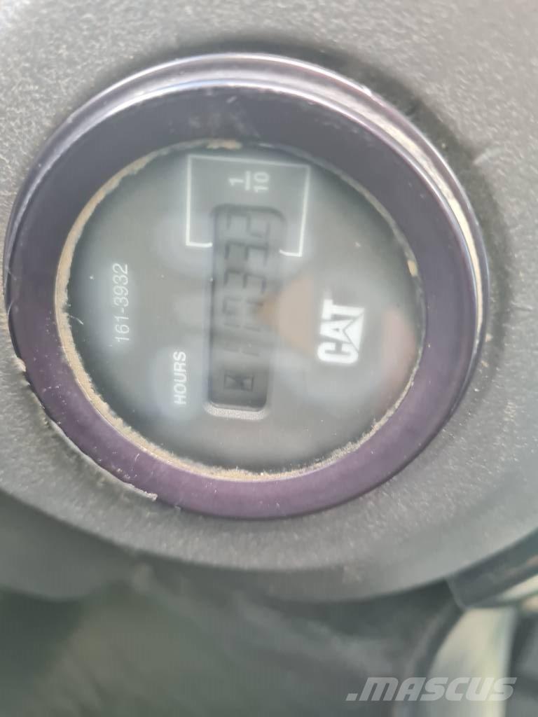 CAT 928 G Rataslaadurid