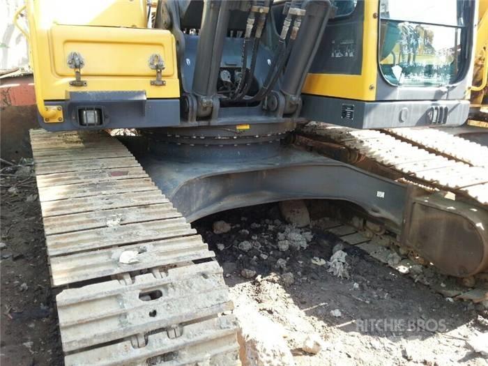 Volvo EC 240 B LC Roomikekskavaatorid