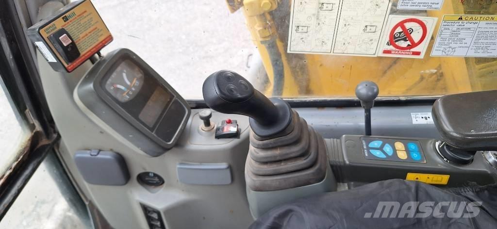 Kobelco E70SR Roomikekskavaatorid