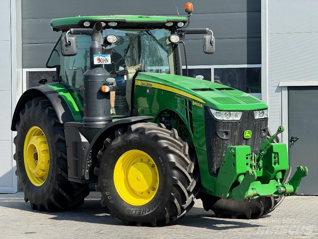 John Deere 8400 R Traktorid