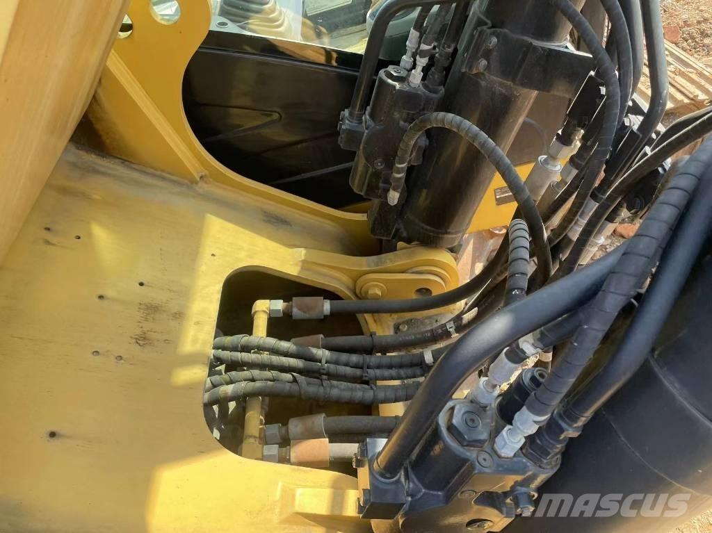 CAT 329D Pika noolega ekskavaatorid