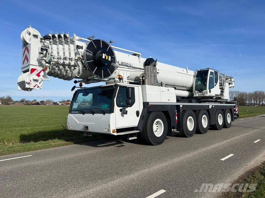 Liebherr LTM1250-5.1 Maastikutõstukid