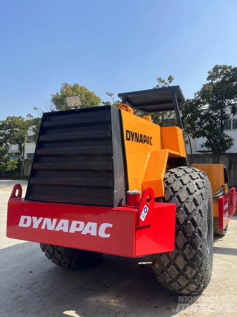 Dynapac CA 251 D Ühe trumliga rullid