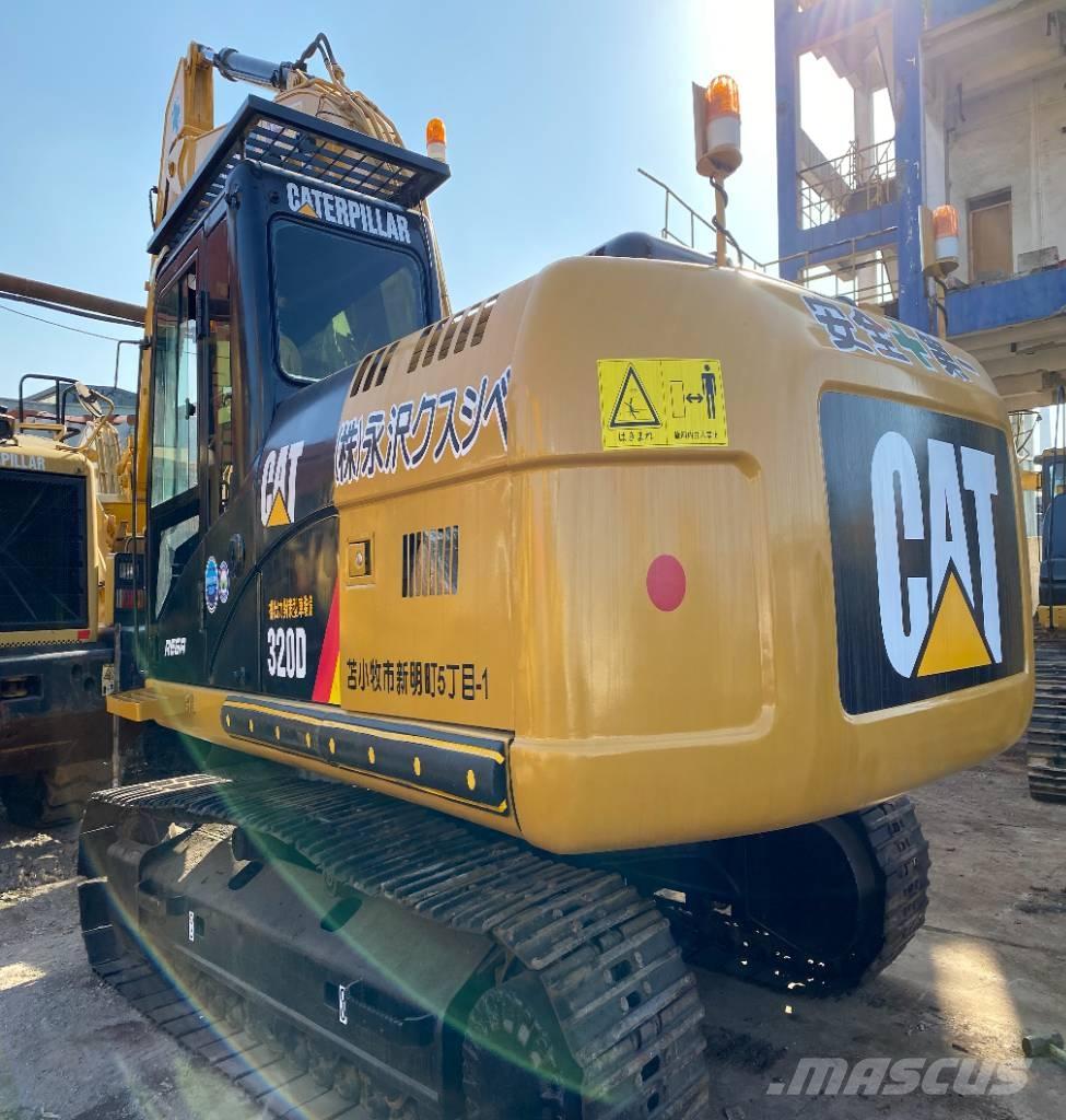 CAT 320 D Roomikekskavaatorid