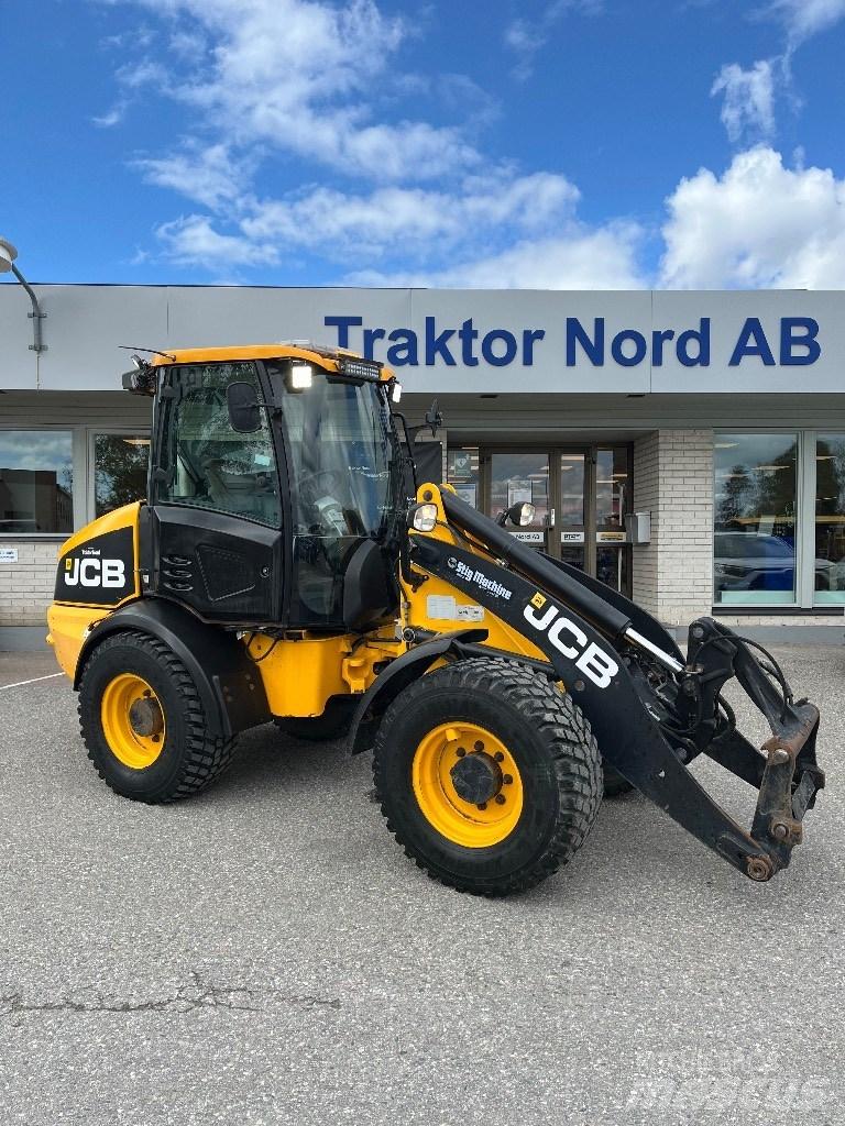 JCB 409 B 40km/h Rataslaadurid