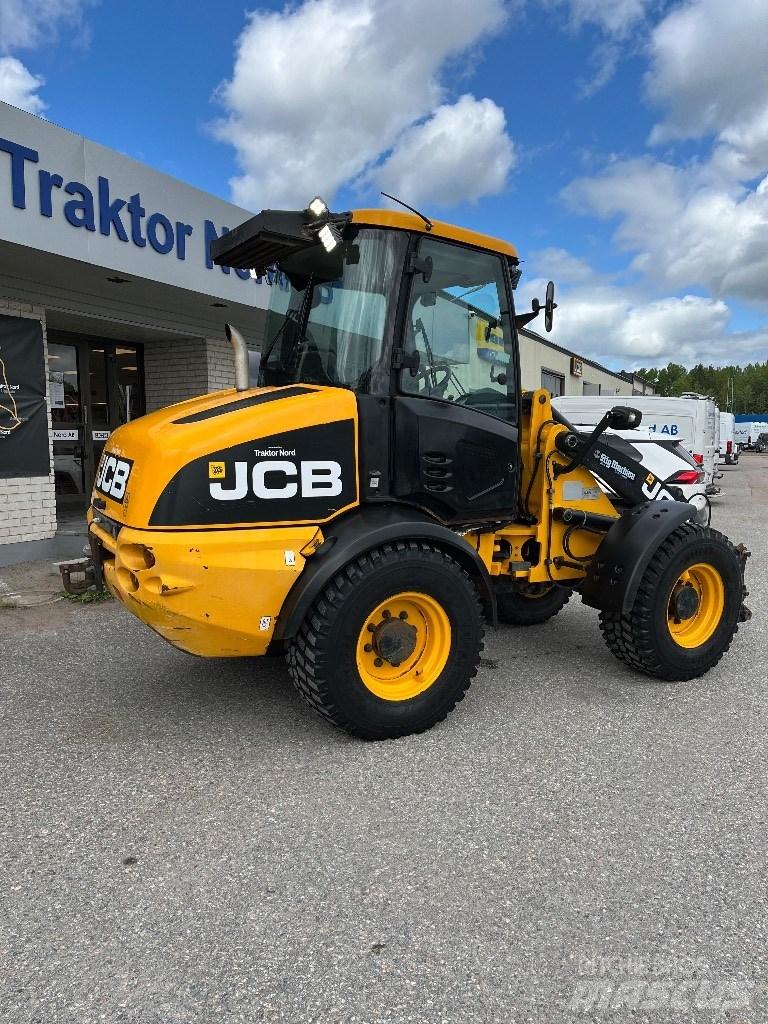 JCB 409 B 40km/h Rataslaadurid