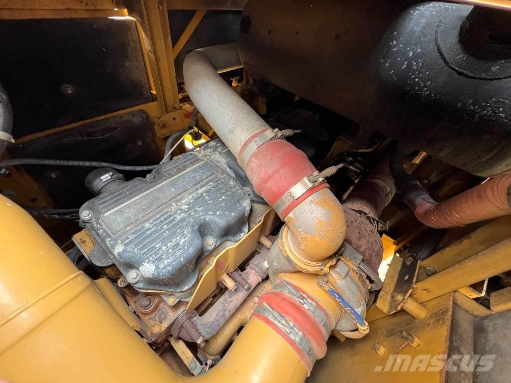 CAT 824H Buldooserid